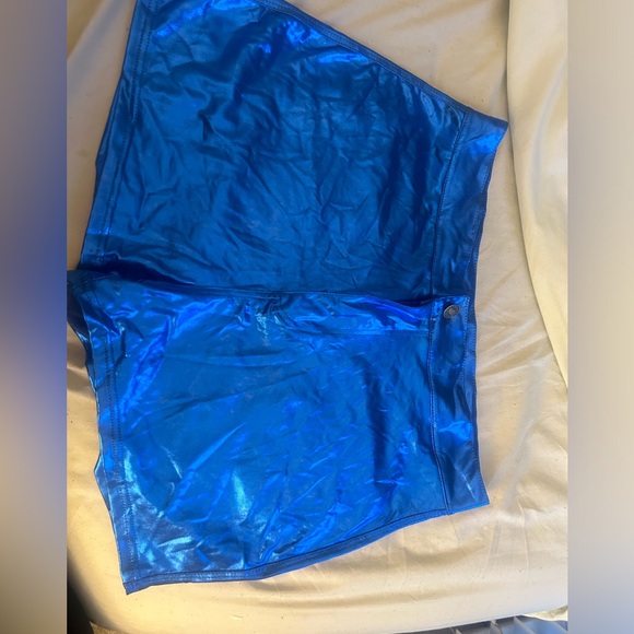 Metallic royal blue stretchy shorts - Picture 3 of 3
